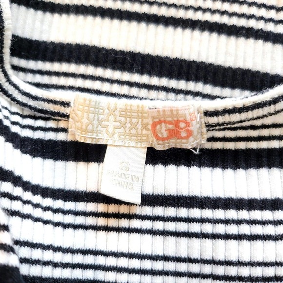 Women's Dress Size S with cut out at belly, body con, striped, mid-calf - Sexy! - Picture 5 of 6